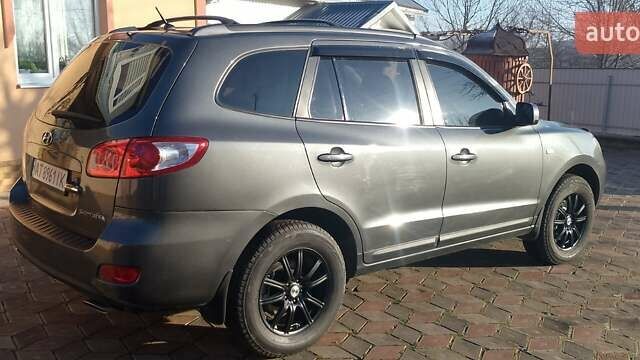 Сірий Хендай Санта Фе, об'ємом двигуна 2.19 л та пробігом 185 тис. км за 10200 $, фото 5 на Automoto.ua