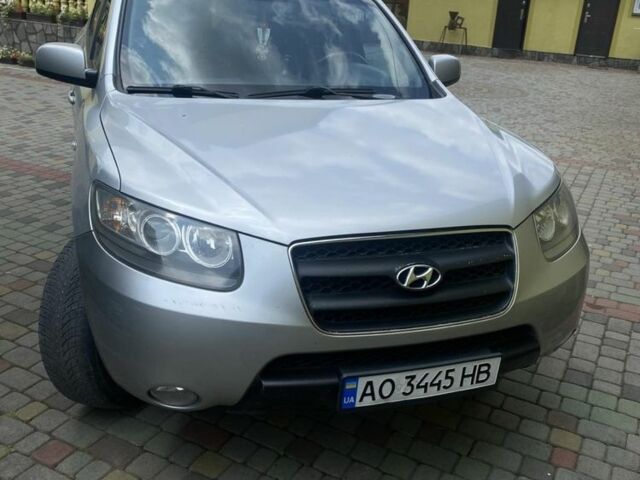 Серый Хендай Санта Фе, объемом двигателя 2.2 л и пробегом 293 тыс. км за 10200 $, фото 1 на Automoto.ua
