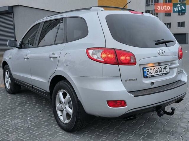 Серый Хендай Санта Фе, объемом двигателя 2.2 л и пробегом 251 тыс. км за 9333 $, фото 9 на Automoto.ua