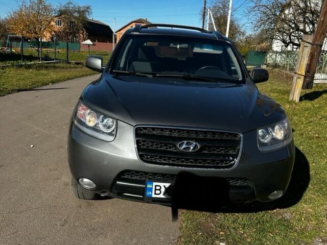 Серый Хендай Санта Фе, объемом двигателя 2.2 л и пробегом 350 тыс. км за 7157 $, фото 1 на Automoto.ua