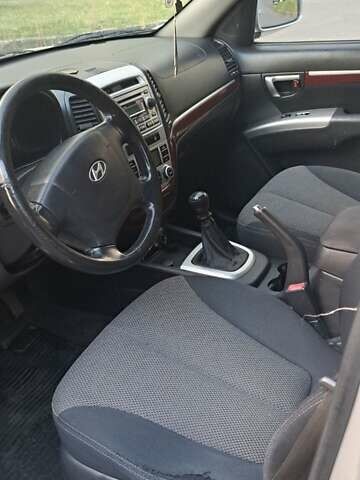 Сірий Хендай Санта Фе, об'ємом двигуна 2.2 л та пробігом 280 тис. км за 4800 $, фото 1 на Automoto.ua