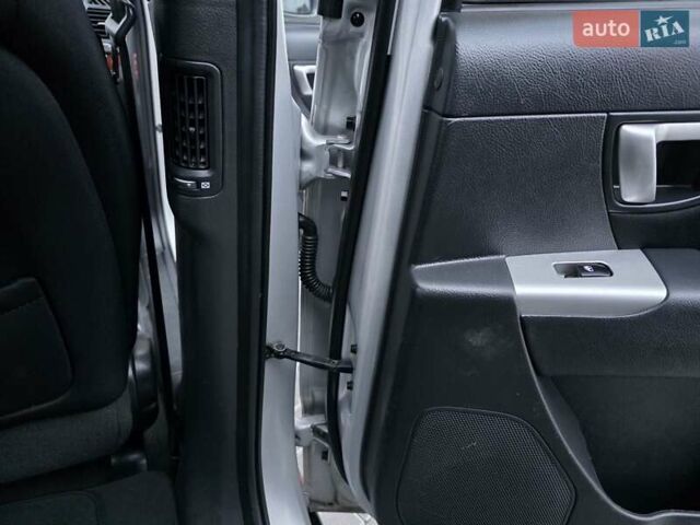 Серый Хендай Санта Фе, объемом двигателя 2.2 л и пробегом 251 тыс. км за 9333 $, фото 52 на Automoto.ua