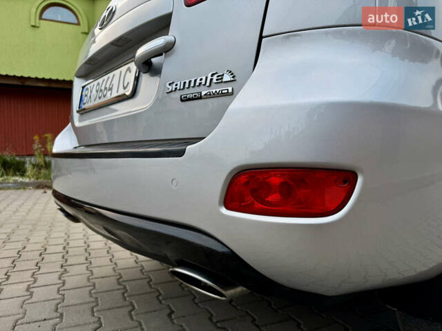 Серый Хендай Санта Фе, объемом двигателя 2.2 л и пробегом 297 тыс. км за 10300 $, фото 23 на Automoto.ua