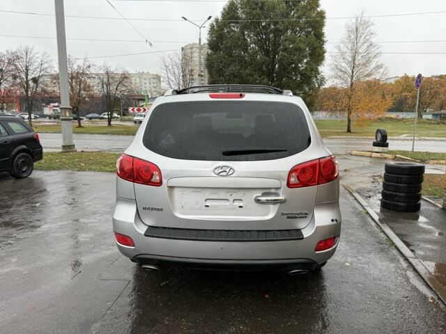 Серый Хендай Санта Фе, объемом двигателя 2.2 л и пробегом 202 тыс. км за 6190 $, фото 1 на Automoto.ua
