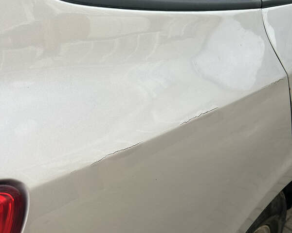 Серый Хендай Санта Фе, объемом двигателя 2.19 л и пробегом 249 тыс. км за 8300 $, фото 4 на Automoto.ua