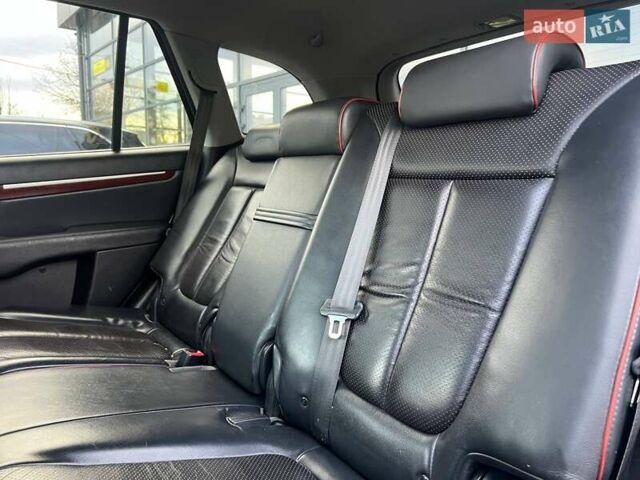 Серый Хендай Санта Фе, объемом двигателя 2.19 л и пробегом 253 тыс. км за 11500 $, фото 13 на Automoto.ua