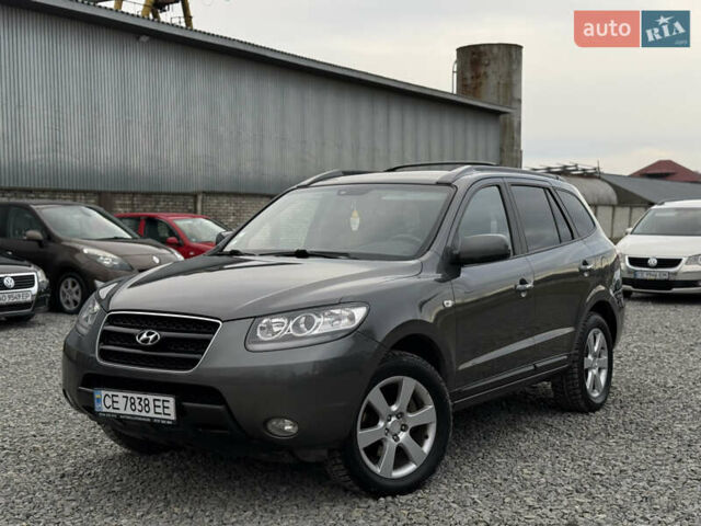 Серый Хендай Санта Фе, объемом двигателя 2.2 л и пробегом 297 тыс. км за 9150 $, фото 4 на Automoto.ua
