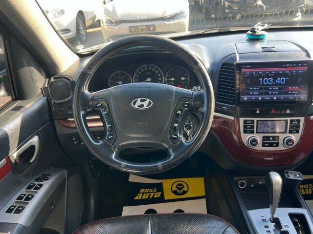 Сірий Хендай Санта Фе, об'ємом двигуна 2.2 л та пробігом 317 тис. км за 9600 $, фото 18 на Automoto.ua