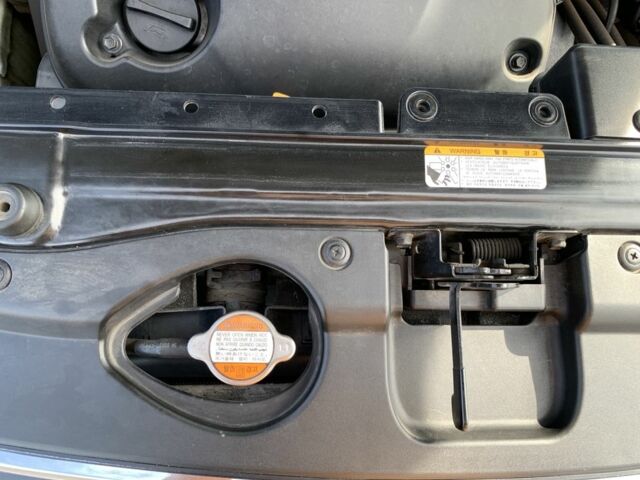 Сірий Хендай Санта Фе, об'ємом двигуна 2.7 л та пробігом 90 тис. км за 13300 $, фото 8 на Automoto.ua