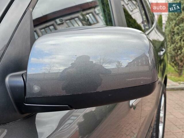 Сірий Хендай Санта Фе, об'ємом двигуна 2.2 л та пробігом 210 тис. км за 9950 $, фото 38 на Automoto.ua