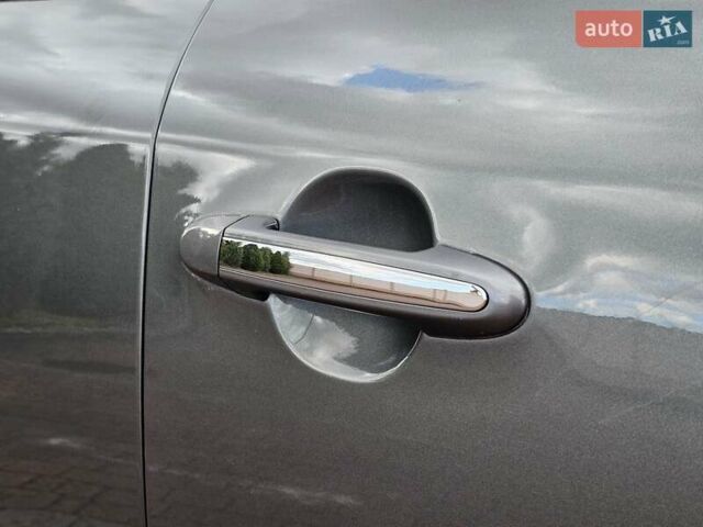 Серый Хендай Санта Фе, объемом двигателя 2.2 л и пробегом 210 тыс. км за 9750 $, фото 46 на Automoto.ua