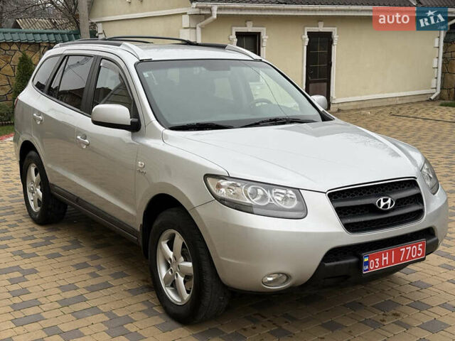 Сірий Хендай Санта Фе, об'ємом двигуна 2.2 л та пробігом 235 тис. км за 10700 $, фото 4 на Automoto.ua
