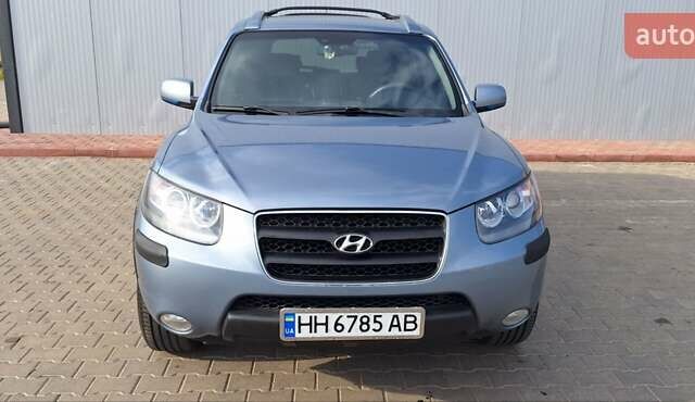Сірий Хендай Санта Фе, об'ємом двигуна 2.19 л та пробігом 235 тис. км за 10000 $, фото 6 на Automoto.ua