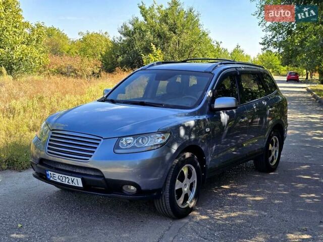 Серый Хендай Санта Фе, объемом двигателя 2.66 л и пробегом 172 тыс. км за 9500 $, фото 3 на Automoto.ua