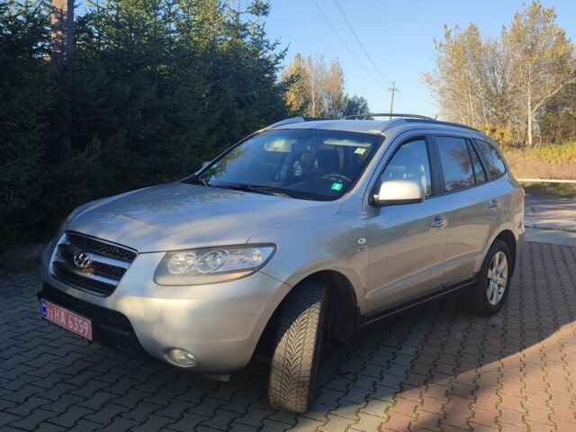 Серый Хендай Санта Фе, объемом двигателя 2.2 л и пробегом 264 тыс. км за 9800 $, фото 3 на Automoto.ua