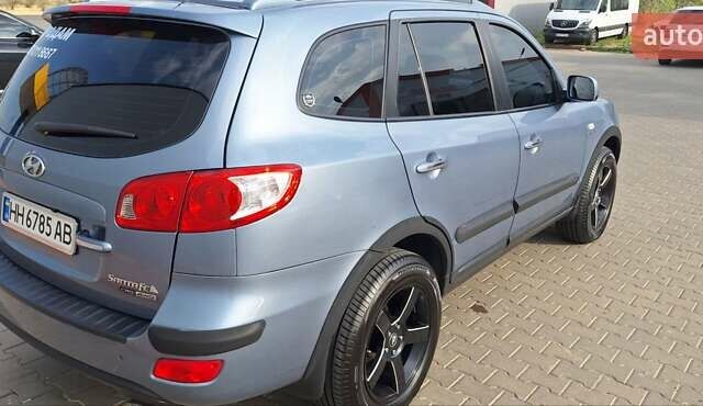 Сірий Хендай Санта Фе, об'ємом двигуна 2.19 л та пробігом 235 тис. км за 10000 $, фото 9 на Automoto.ua