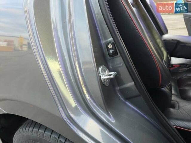 Серый Хендай Санта Фе, объемом двигателя 2.2 л и пробегом 319 тыс. км за 9777 $, фото 45 на Automoto.ua