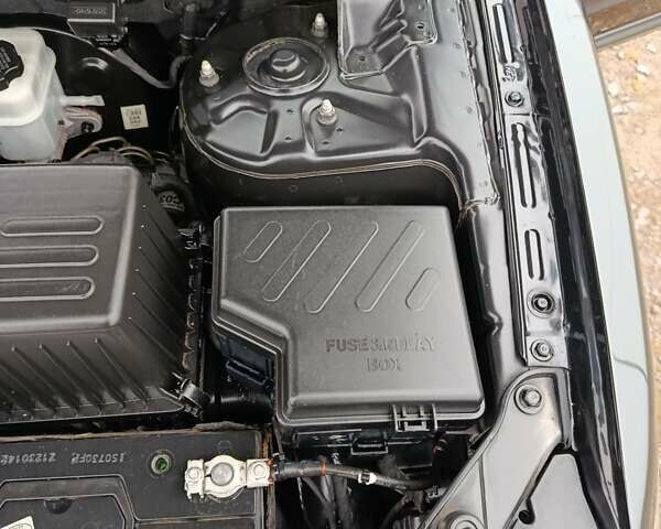 Серый Хендай Санта Фе, объемом двигателя 2.2 л и пробегом 245 тыс. км за 9900 $, фото 25 на Automoto.ua