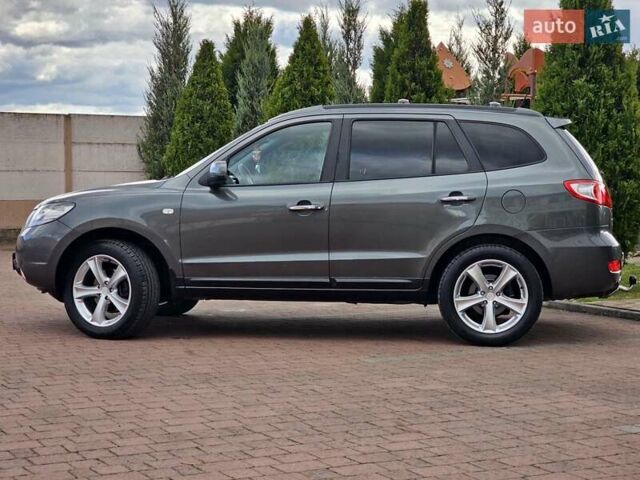 Сірий Хендай Санта Фе, об'ємом двигуна 2.2 л та пробігом 210 тис. км за 9950 $, фото 43 на Automoto.ua