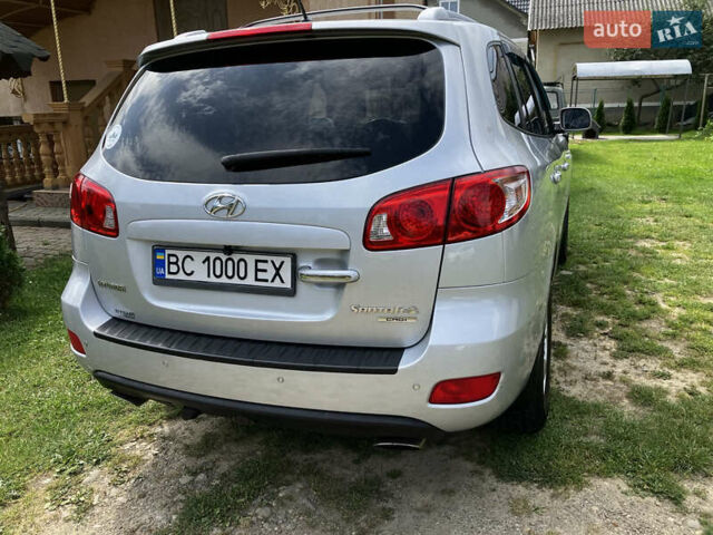 Серый Хендай Санта Фе, объемом двигателя 2.2 л и пробегом 262 тыс. км за 9800 $, фото 1 на Automoto.ua