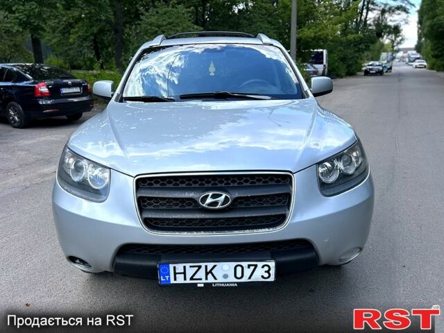 Серый Хендай Санта Фе, объемом двигателя 2.2 л и пробегом 300 тыс. км за 4600 $, фото 4 на Automoto.ua