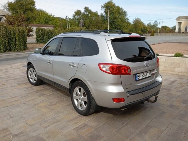 Серый Хендай Санта Фе, объемом двигателя 2.2 л и пробегом 190 тыс. км за 10500 $, фото 6 на Automoto.ua