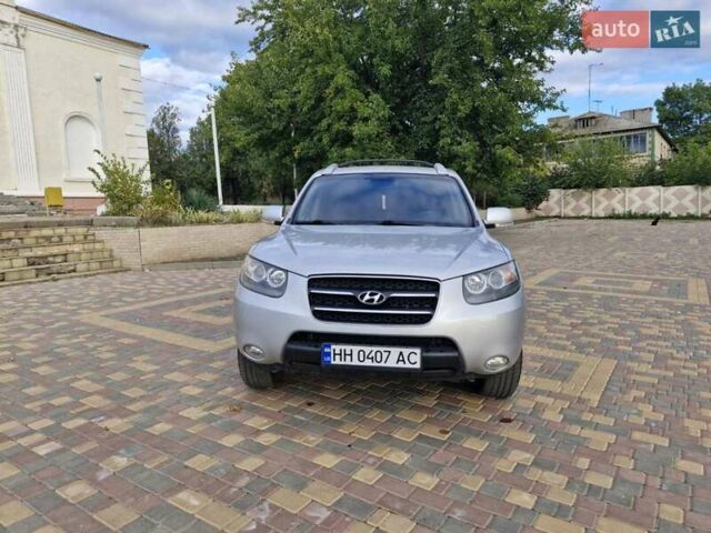 Серый Хендай Санта Фе, объемом двигателя 2.19 л и пробегом 267 тыс. км за 9600 $, фото 6 на Automoto.ua
