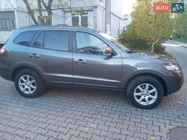 Сірий Хендай Санта Фе, об'ємом двигуна 2.2 л та пробігом 230 тис. км за 9450 $, фото 15 на Automoto.ua