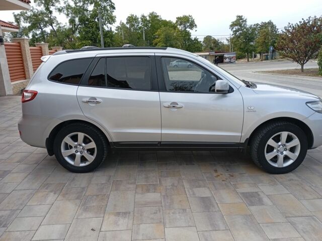 Серый Хендай Санта Фе, объемом двигателя 2.2 л и пробегом 190 тыс. км за 10500 $, фото 9 на Automoto.ua