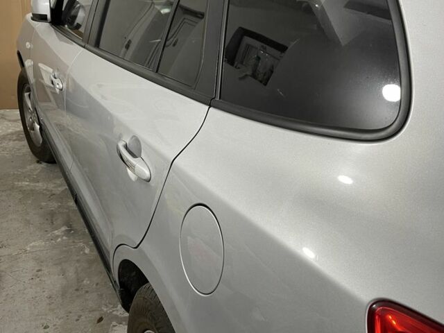 Серый Хендай Санта Фе, объемом двигателя 2.2 л и пробегом 280 тыс. км за 6700 $, фото 8 на Automoto.ua