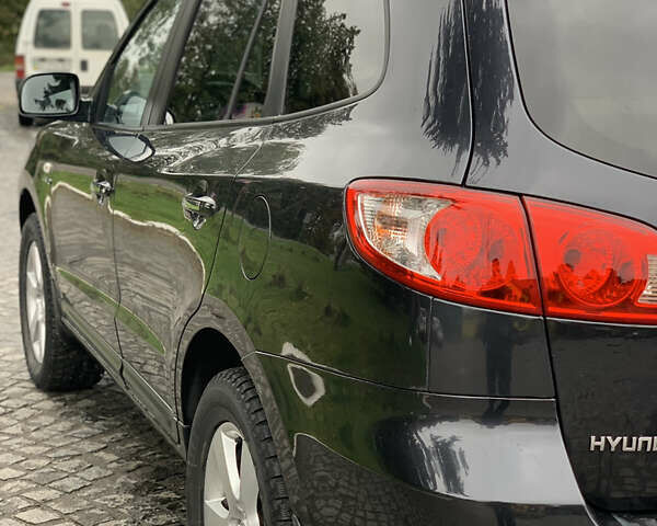 Серый Хендай Санта Фе, объемом двигателя 2.2 л и пробегом 246 тыс. км за 10250 $, фото 14 на Automoto.ua