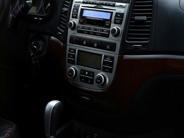 Серый Хендай Санта Фе, объемом двигателя 2.7 л и пробегом 0 тыс. км за 8200 $, фото 6 на Automoto.ua