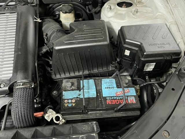 Серый Хендай Санта Фе, объемом двигателя 2.2 л и пробегом 280 тыс. км за 6700 $, фото 22 на Automoto.ua