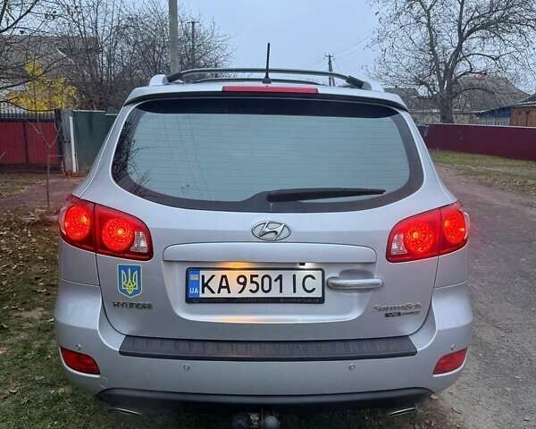 Серый Хендай Санта Фе, объемом двигателя 2.66 л и пробегом 140 тыс. км за 9200 $, фото 2 на Automoto.ua