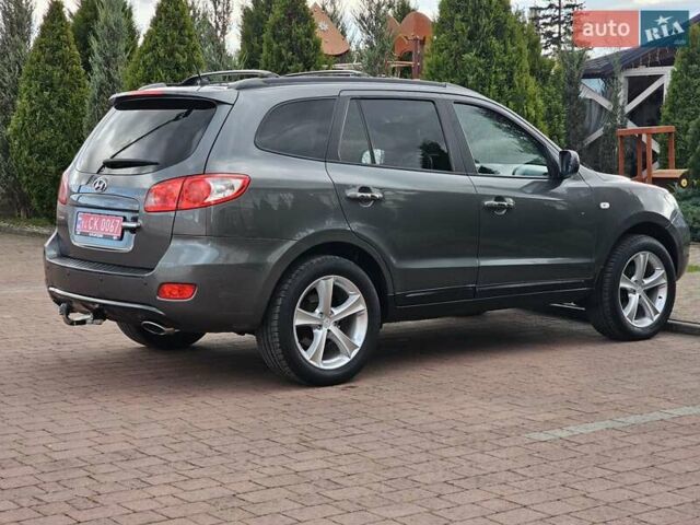 Серый Хендай Санта Фе, объемом двигателя 2.2 л и пробегом 210 тыс. км за 9750 $, фото 7 на Automoto.ua