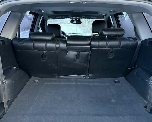 Серый Хендай Санта Фе, объемом двигателя 2.2 л и пробегом 283 тыс. км за 9200 $, фото 11 на Automoto.ua