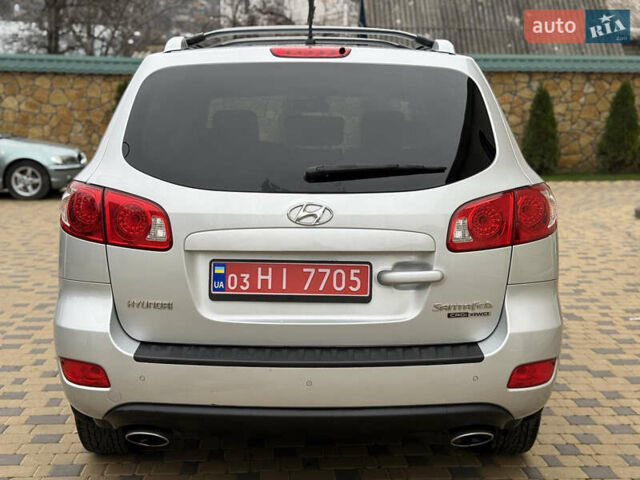 Сірий Хендай Санта Фе, об'ємом двигуна 2.2 л та пробігом 235 тис. км за 10700 $, фото 10 на Automoto.ua