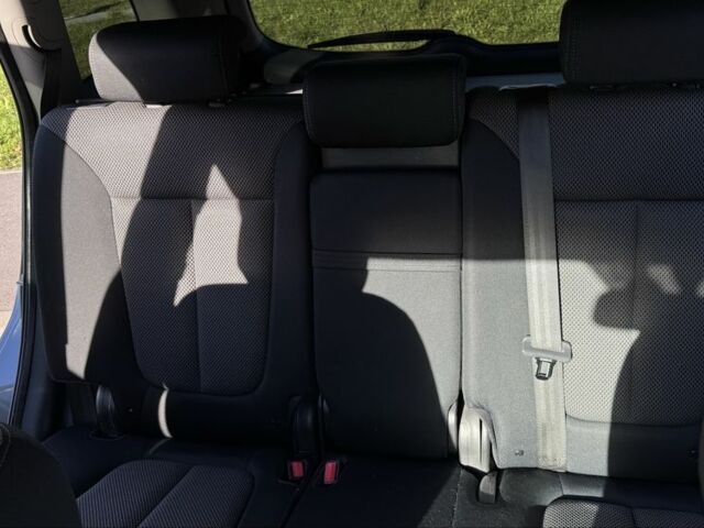 Серый Хендай Санта Фе, объемом двигателя 2.2 л и пробегом 207 тыс. км за 9000 $, фото 6 на Automoto.ua