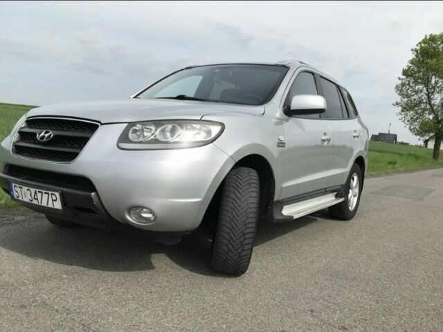 Серый Хендай Санта Фе, объемом двигателя 2.2 л и пробегом 235 тыс. км за 3454 $, фото 5 на Automoto.ua