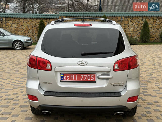 Сірий Хендай Санта Фе, об'ємом двигуна 2.2 л та пробігом 235 тис. км за 10700 $, фото 6 на Automoto.ua