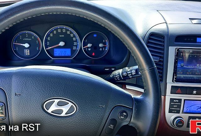 Серый Хендай Санта Фе, объемом двигателя 2.2 л и пробегом 160 тыс. км за 10200 $, фото 5 на Automoto.ua