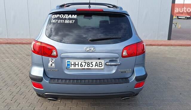 Сірий Хендай Санта Фе, об'ємом двигуна 2.19 л та пробігом 235 тис. км за 10000 $, фото 5 на Automoto.ua