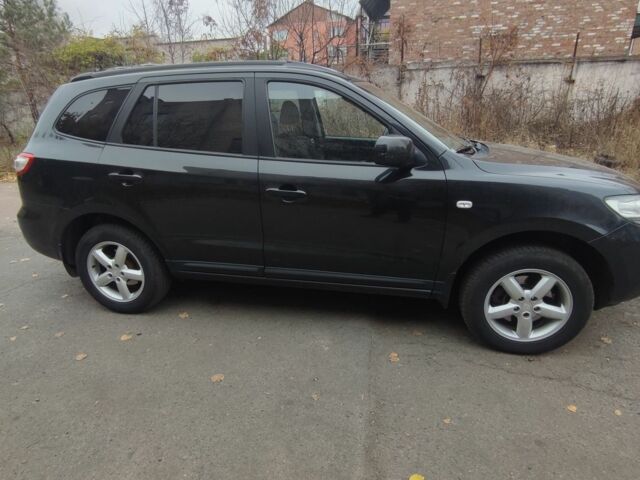 Серый Хендай Санта Фе, объемом двигателя 0 л и пробегом 199 тыс. км за 9500 $, фото 2 на Automoto.ua