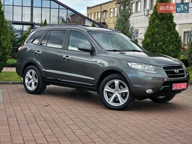 Сірий Хендай Санта Фе, об'ємом двигуна 2.2 л та пробігом 210 тис. км за 9950 $, фото 45 на Automoto.ua