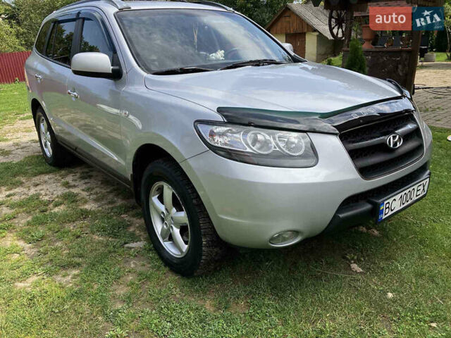 Серый Хендай Санта Фе, объемом двигателя 2.2 л и пробегом 262 тыс. км за 9800 $, фото 12 на Automoto.ua