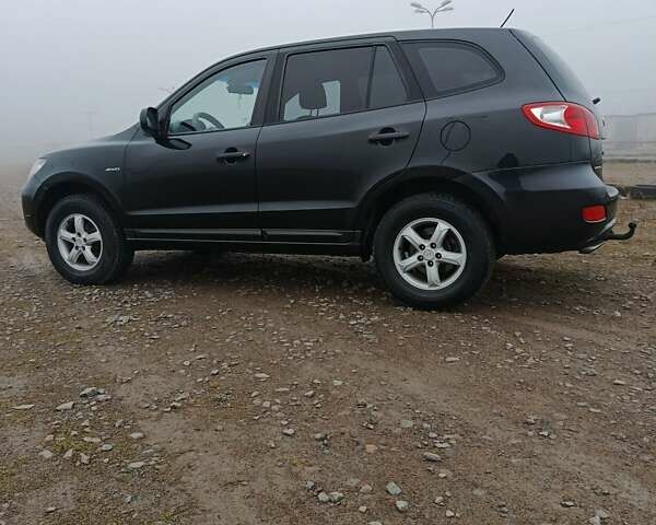 Серый Хендай Санта Фе, объемом двигателя 2.2 л и пробегом 245 тыс. км за 9900 $, фото 1 на Automoto.ua