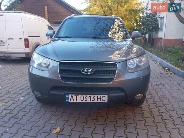 Сірий Хендай Санта Фе, об'ємом двигуна 2.2 л та пробігом 230 тис. км за 9450 $, фото 2 на Automoto.ua