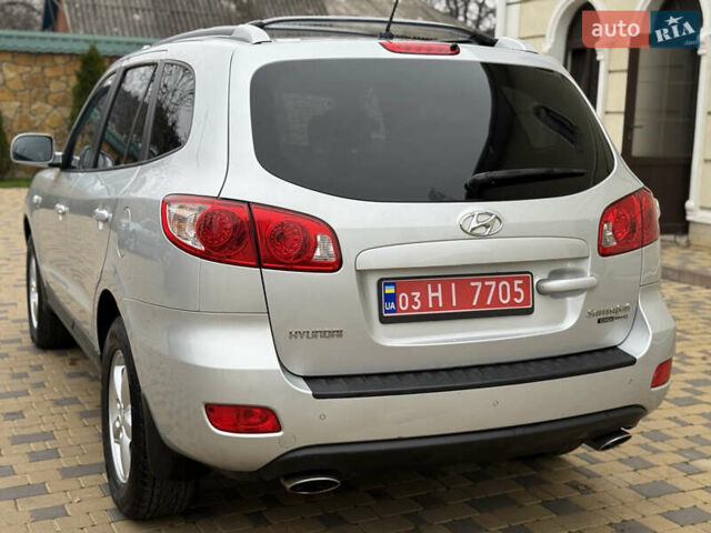 Сірий Хендай Санта Фе, об'ємом двигуна 2.2 л та пробігом 235 тис. км за 10700 $, фото 11 на Automoto.ua