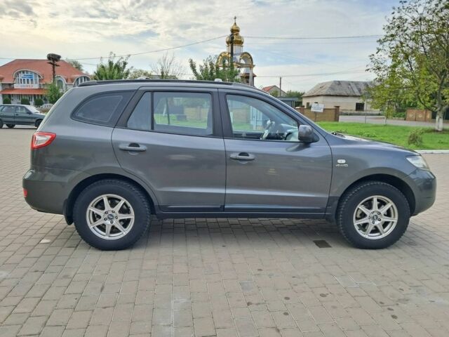 Серый Хендай Санта Фе, объемом двигателя 0 л и пробегом 220 тыс. км за 5000 $, фото 2 на Automoto.ua