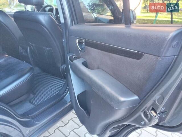 Сірий Хендай Санта Фе, об'ємом двигуна 2.2 л та пробігом 230 тис. км за 9450 $, фото 25 на Automoto.ua